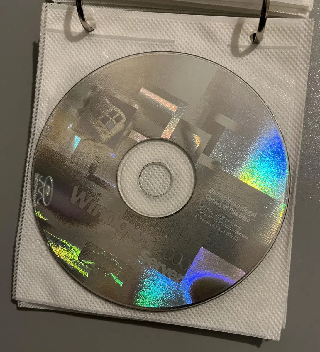 MS Windows 2000 Server + 5 Clients CD